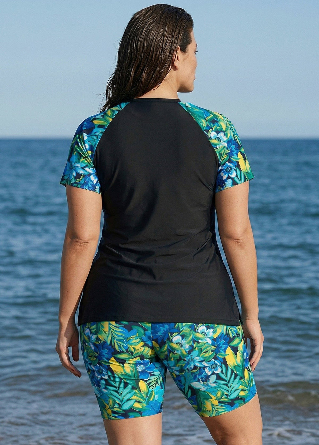 Green Floral Print Upf50+ Short Sleeves Flattering Plus Size Women's Swimsuit Tankini Set